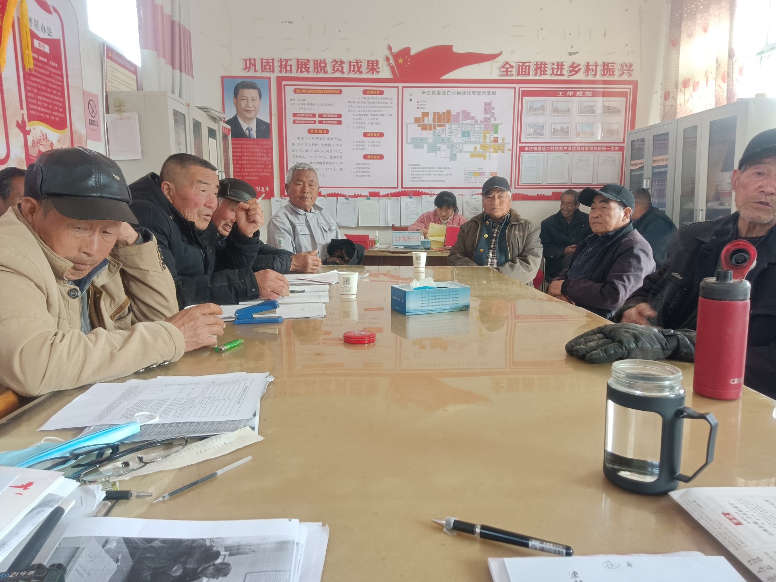 2025年3月8日召开四议两公开村民代表会议.jpg